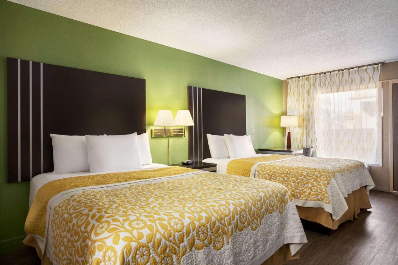 Days Inn By Wyndham Hardeeville/ I-95 State Line ภายนอก รูปภาพ