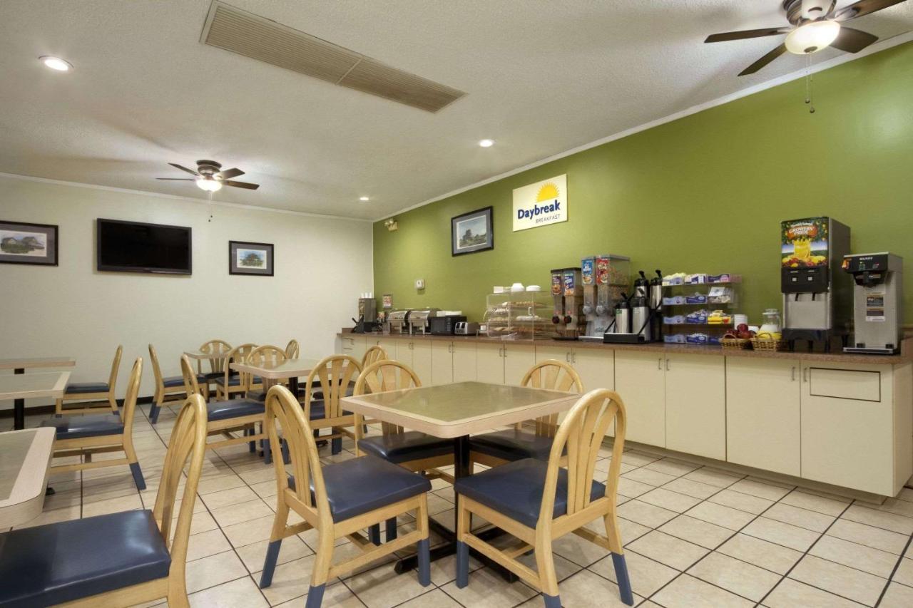 Days Inn By Wyndham Hardeeville/ I-95 State Line ภายนอก รูปภาพ